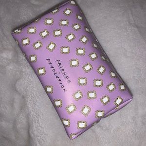 Friends X Revolution Makeup bag 💜